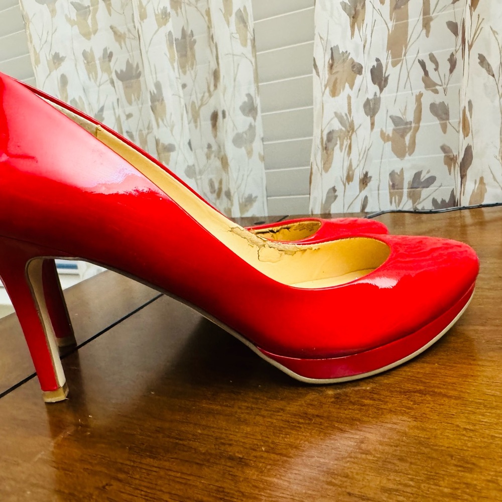 Ivanka Trump Glossy Candy Apple Red Heels - Picture 7 of 10